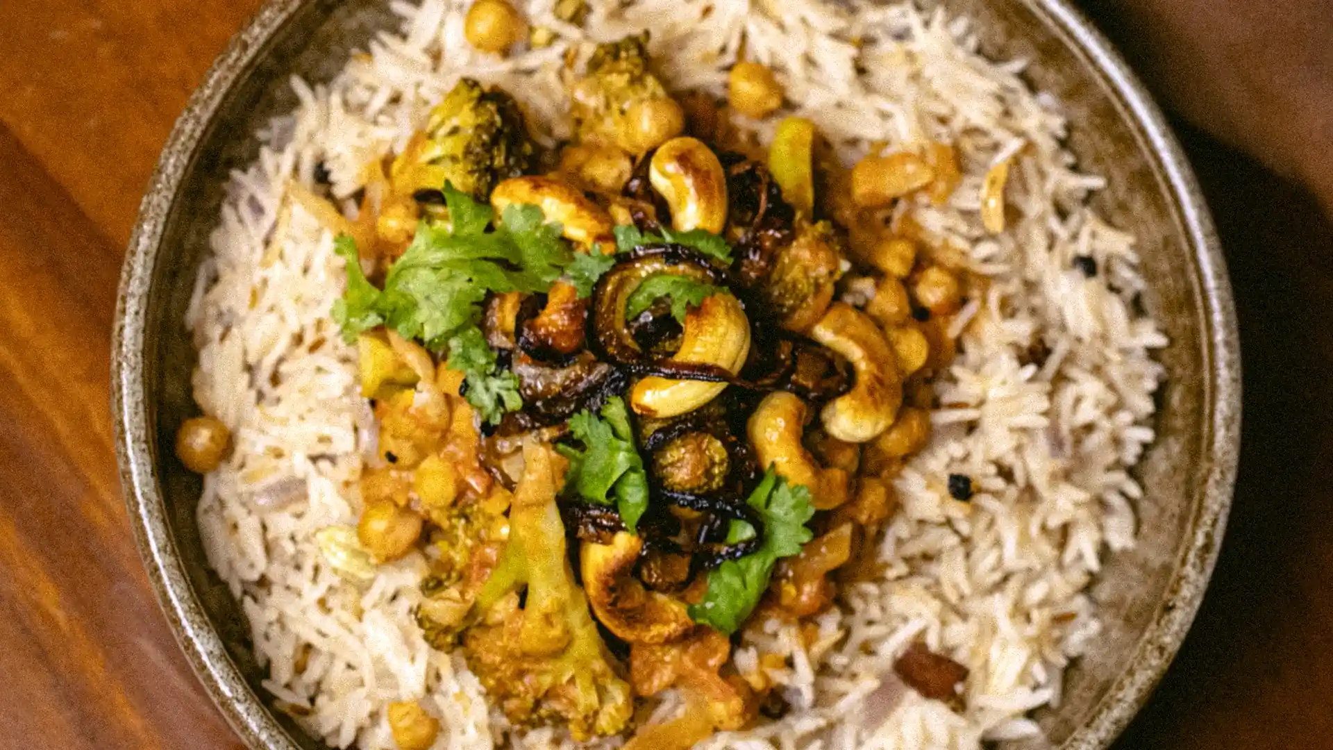 Day 7: Lunch – Chickpea Curry with Pilau Rice & Crispy Onion-Cashew Topping